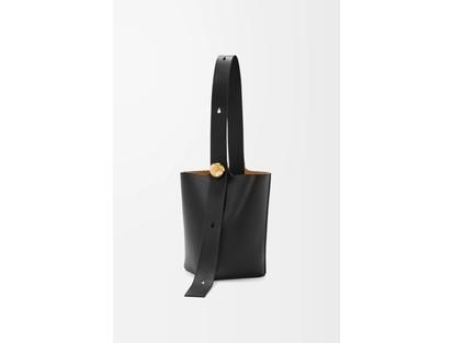 Loewe Pebble Bucket medium leather Black shoulder bag
