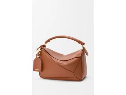 Loewe Featherlight Puzzle piel pecana soft napa leather handbag